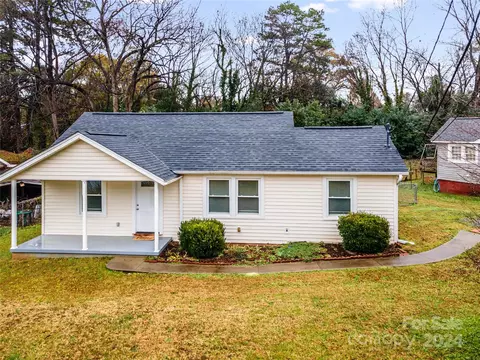 202 Belton Ave, Mount Holly, NC 28120
