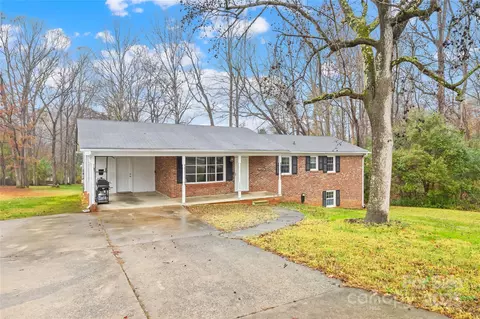 7006 Penndale Dr, Shelby, NC 28152