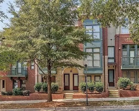 658 E 10th St, Charlotte, NC 28202