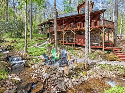 255 Reuben Branch Rd, Maggie Valley, NC 28751