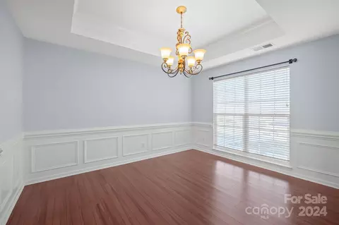 2299 Elendil Ln, Charlotte, NC 28269 photo 7