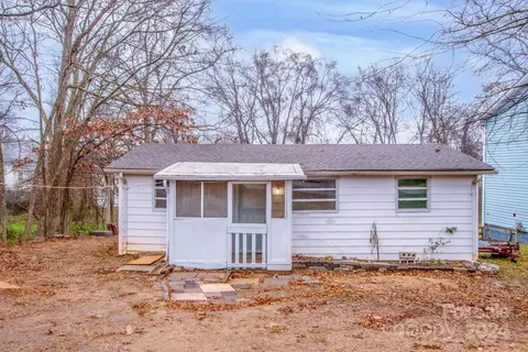 523 Dellwood Dr, Huntersville, NC 28078