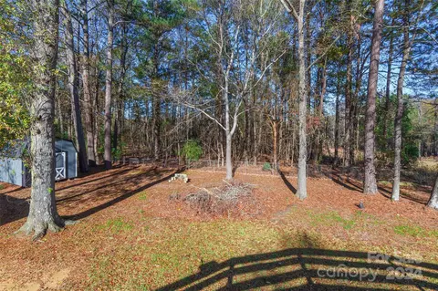 2676 Pineview Dr, Lancaster, SC 29720 photo 25