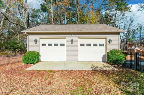 2676 Pineview Dr, Lancaster, SC 29720 photo 28