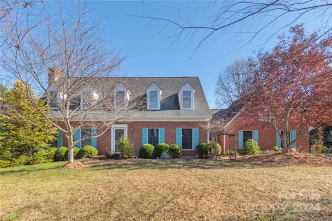 173 S Wildflower Rd, Asheville, NC 28804