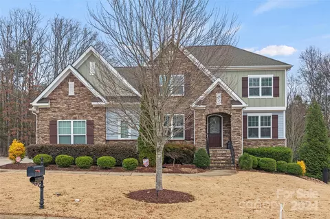 962 Castlewatch Dr, Fort Mill, SC 29708