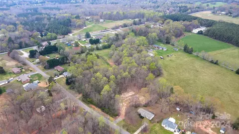 139 Oakhill St, Iron Station, NC 28080