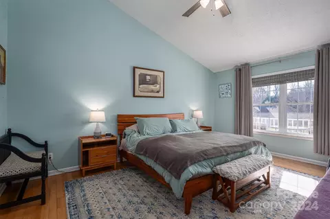 2051 Gary Ln, Hickory, NC 28602 photo 6