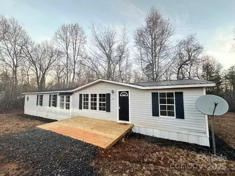 265 Ledford Rd, Ellenboro, NC 28040