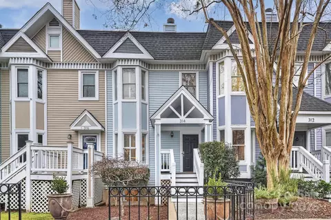 314 W 10th St, Charlotte, NC 28202