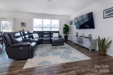 Living - 4471 Dover Ct, Denver, NC 28037 photo 1 of 2