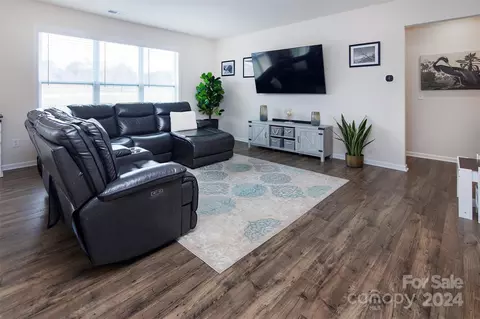 Living - 4471 Dover Ct, Denver, NC 28037 photo 2 of 2