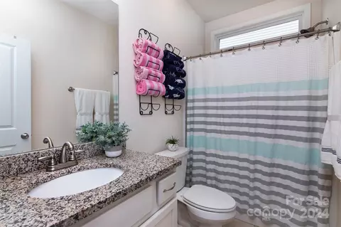 Bath - 4471 Dover Ct, Denver, NC 28037 photo 1 of 1