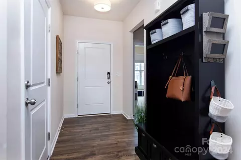 Entry Way - 4471 Dover Ct, Denver, NC 28037 photo 1 of 3