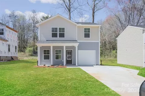 235 Long St, Statesville, NC 28677