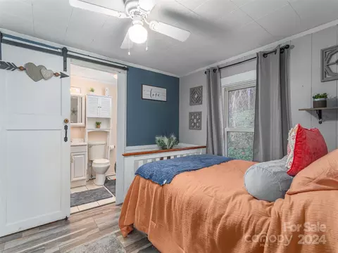 Bedroom - 59 Devlin St, Canton, NC 28716 photo 3 of 4