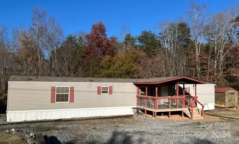 7486 Buff Allen Rd, Hickory, NC 28602