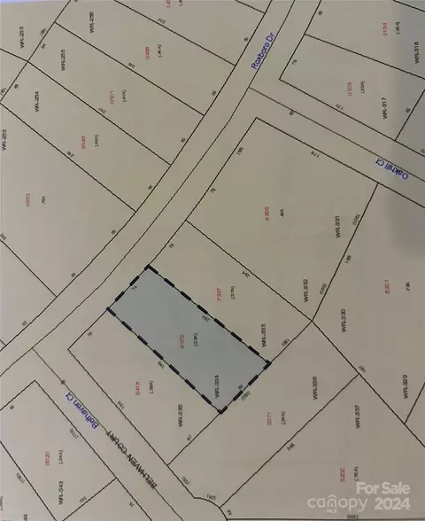 553 Roxboro Dr, Mount Gilead, NC 27306