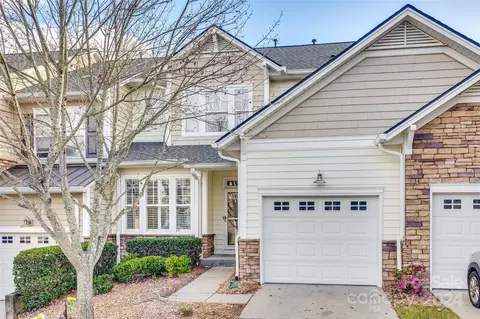 610 Pine Links Dr, Fort Mill, SC 29708