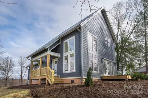 77 Panorama Dr, Asheville, NC 28806