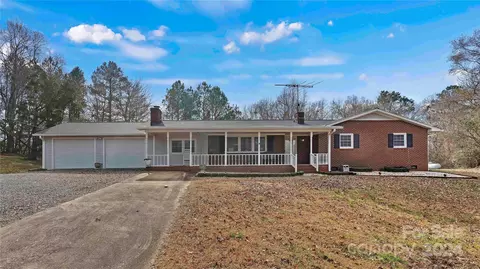 1958 Riverhill Dr, Shelby, NC 28152