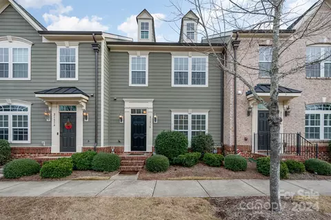 21510 Old Canal St, Cornelius, NC 28031