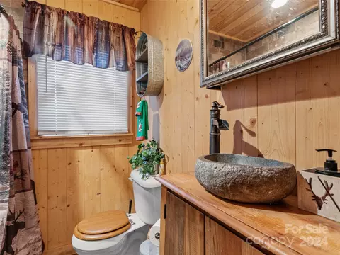 330 Old Us 19e Hwy, Spruce Pine, NC 28777 photo 16