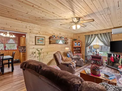 330 Old Us 19e Hwy, Spruce Pine, NC 28777 photo 2