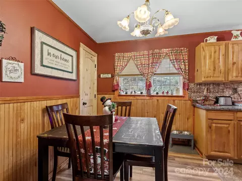 330 Old Us 19e Hwy, Spruce Pine, NC 28777 photo 5