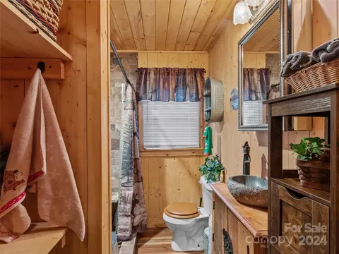 330 Old Us 19e Hwy, Spruce Pine, NC 28777 photo 18