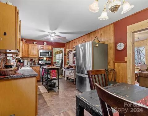 330 Old Us 19e Hwy, Spruce Pine, NC 28777 photo 7