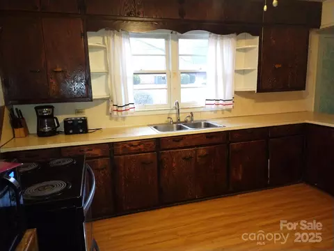 Kitchen - 104 Reece Rd, Morganton, NC 28655 photo 2 of 2