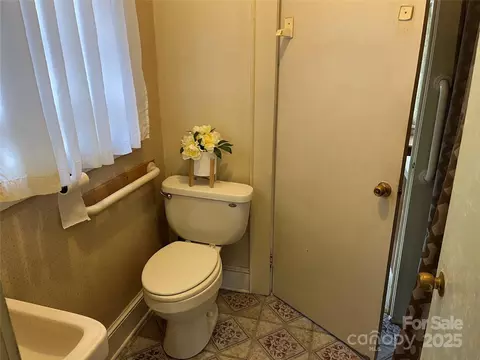 Bath - 104 Reece Rd, Morganton, NC 28655 photo 2 of 2
