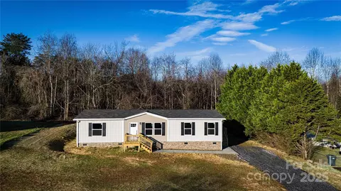 145 Eastgate Dr, Statesville, NC 28625
