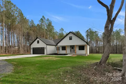 791 S Grove St, Lincolnton, NC 28092