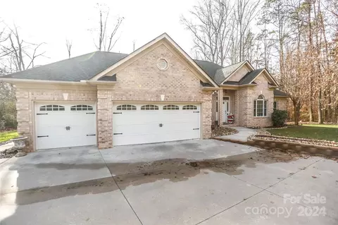 152 Stacybrook Se Dr SE, Concord, NC 28025