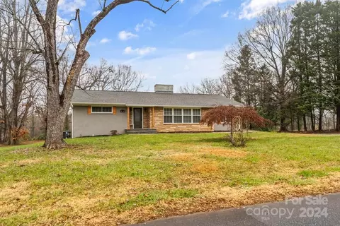 1221 27th Ne Ave NE, Hickory, NC 28601