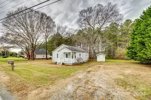 Exterior - 304 Durham Rd, Stanley, NC 28164 photo 7 of 7
