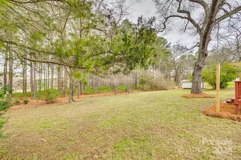 Exterior - 304 Durham Rd, Stanley, NC 28164 photo 5 of 7