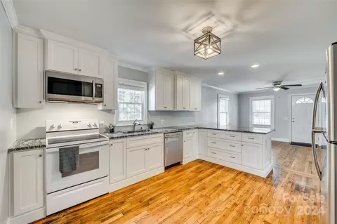 Kitchen - 304 Durham Rd, Stanley, NC 28164 photo 2 of 3