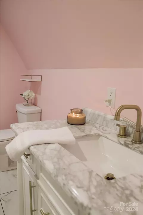 Bath - 1764 Dula Rd, Spruce Pine, NC 28777 photo 7 of 8