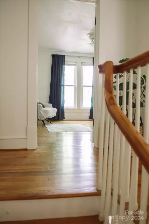 Entry Way - 1764 Dula Rd, Spruce Pine, NC 28777 photo 6 of 7