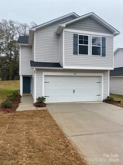 1307 Dodd St, Shelby, NC 28152