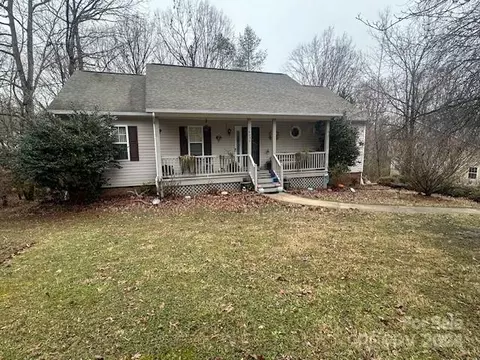4094 Oak Hollow Dr, Morganton, NC 28655