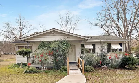 7811 Casa Loma Rd, Charlotte, NC 28269
