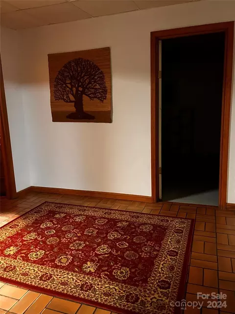 Entry Way - 585 Nottingham Rd, Brevard, NC 28712 photo 2 of 2
