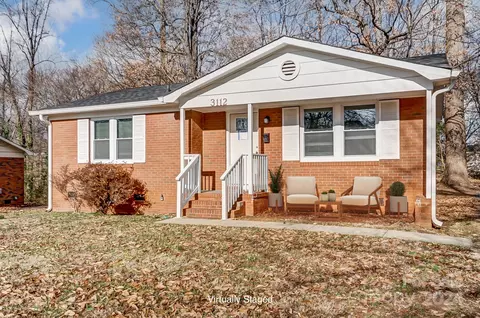 3112 Cedarhurst Dr, Charlotte, NC 28269