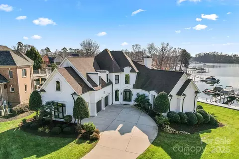 18805 Flat Shoals Dr, Cornelius, NC 28031