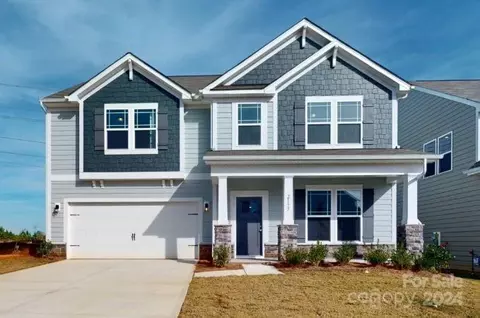 2133 Clifton Rd, Sherrills Ford, NC 28673