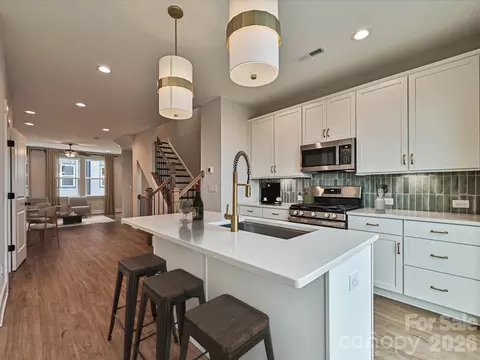 1619 Polk Eqx0207 St #EQX0207, Charlotte, NC 28206
